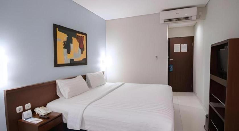Sofyan Hotel Soepomo Jacarta Exterior foto